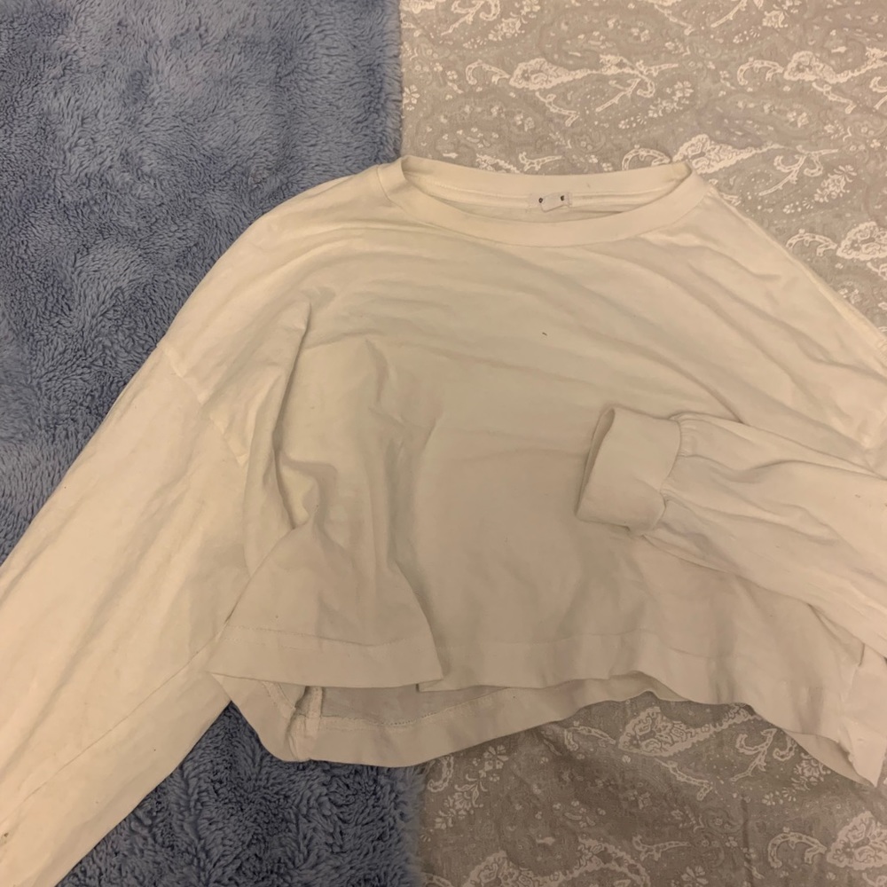 Long sleeve cropped shirt